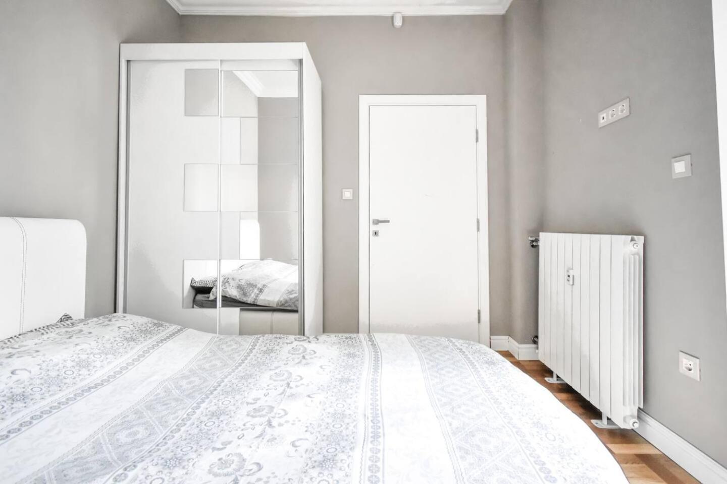 2bdr Luxury On Prime Location Διαμέρισμα